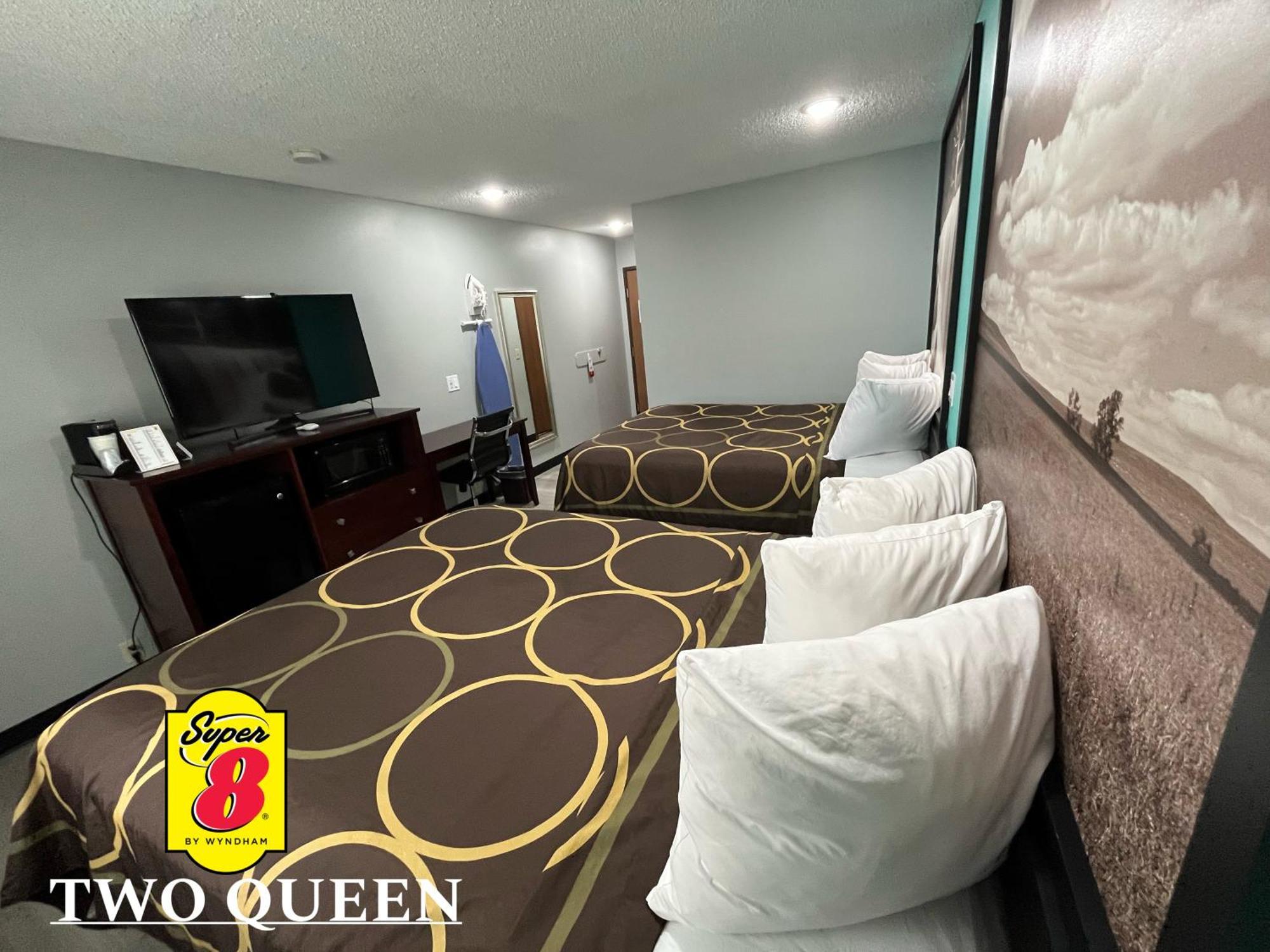 Motel Super 8 By Wyndham Emporia Exterior foto